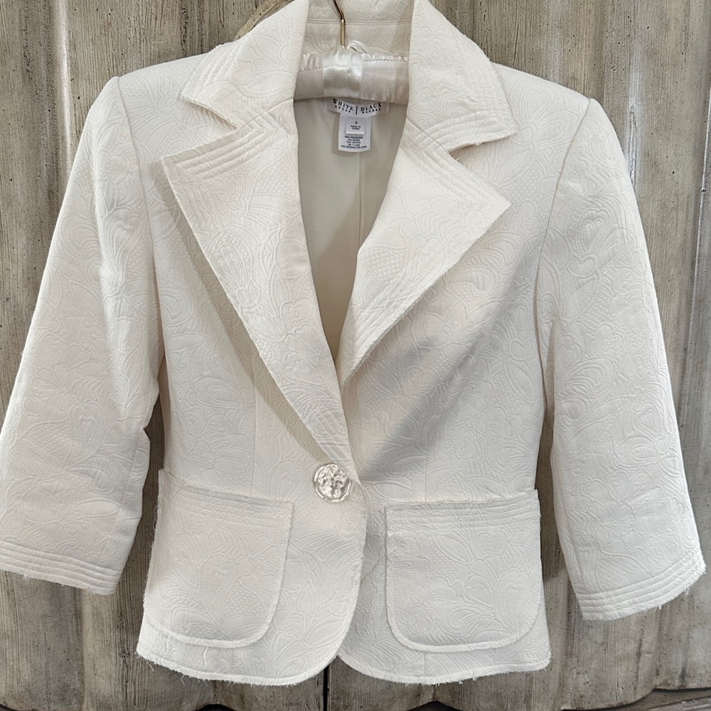 White House Black Market Ivory Floral Blazer